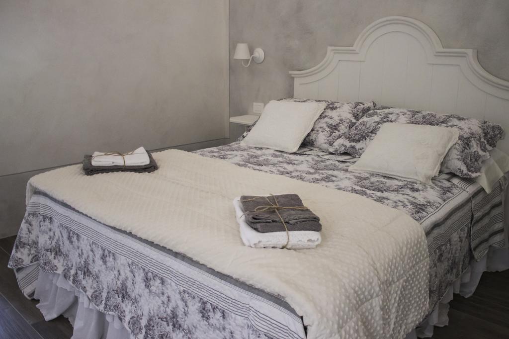 Bed and Breakfast Le Dolcezze Crone Habitación foto